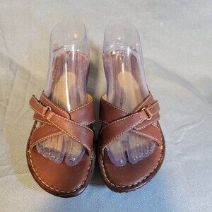 Born Womens Black Leather Slip-on Sandals Size 9